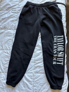 Taylor Swift women’s small Black 'The Eras Tour' sweatpants